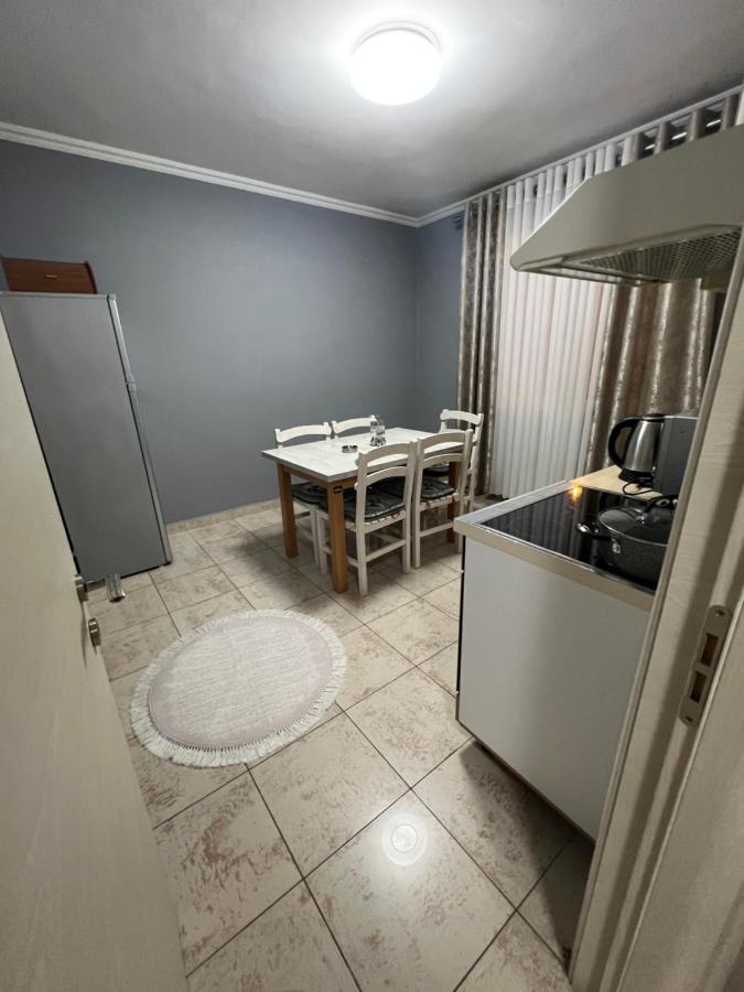 Downtown Retreat "Spiranca" Apartment Tirana Exterior foto