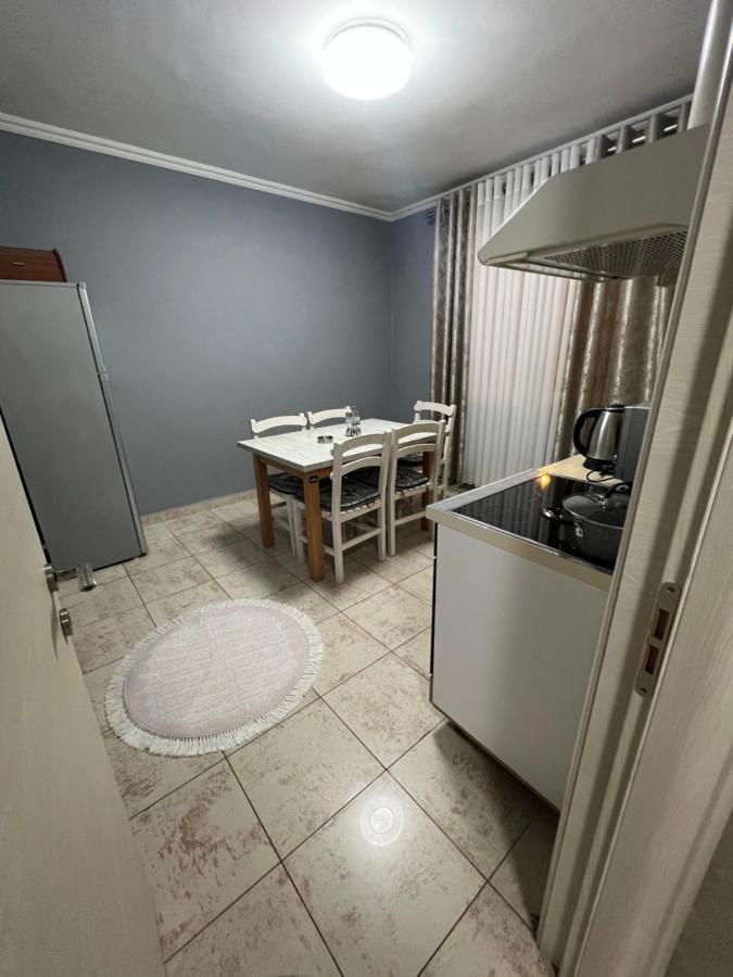 Downtown Retreat "Spiranca" Apartment Tirana Exterior foto