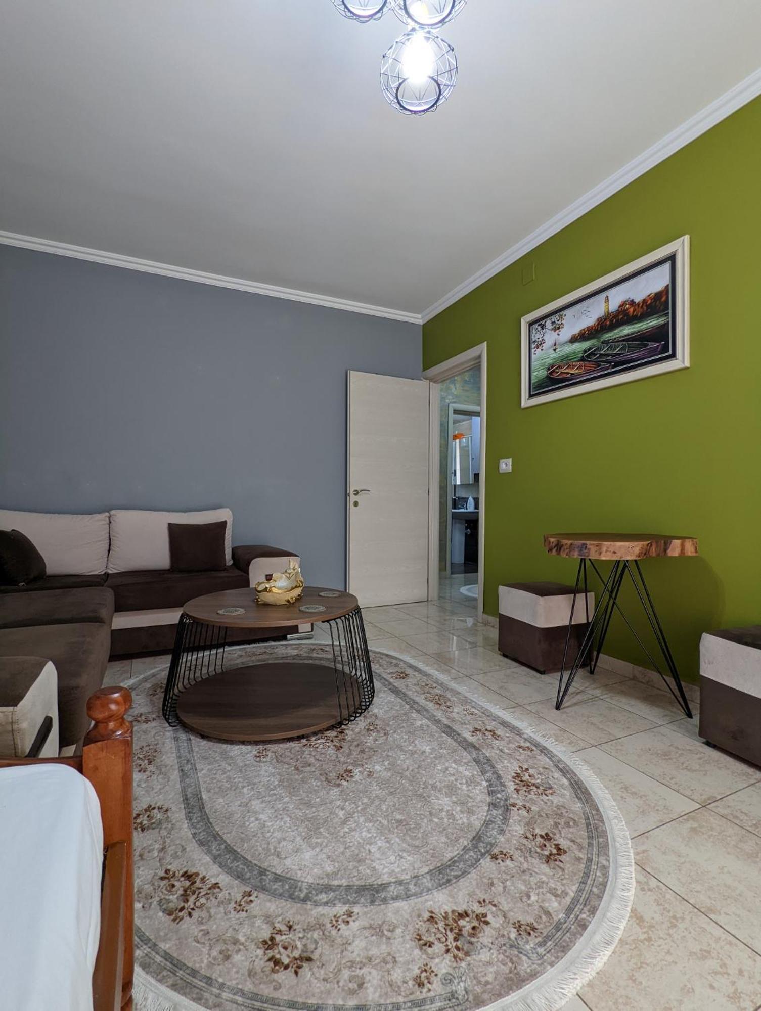 Downtown Retreat "Spiranca" Apartment Tirana Exterior foto